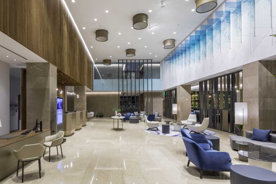 Radisson Blu lobby, Larnaca marathon