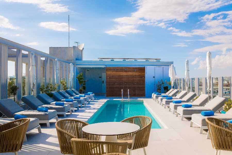 Roof-top outdoor Swimming Pool, Indgo hotel, Larnaca